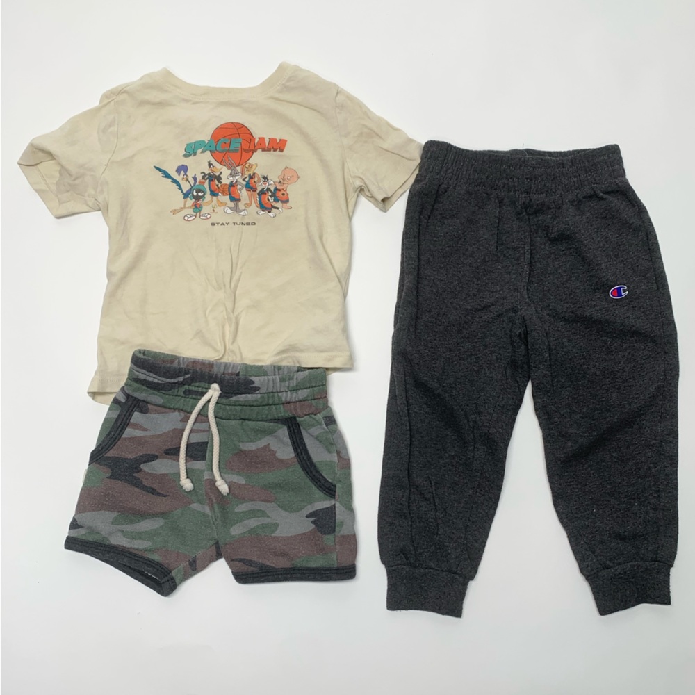 Toddler graphic tee outfit, 3T